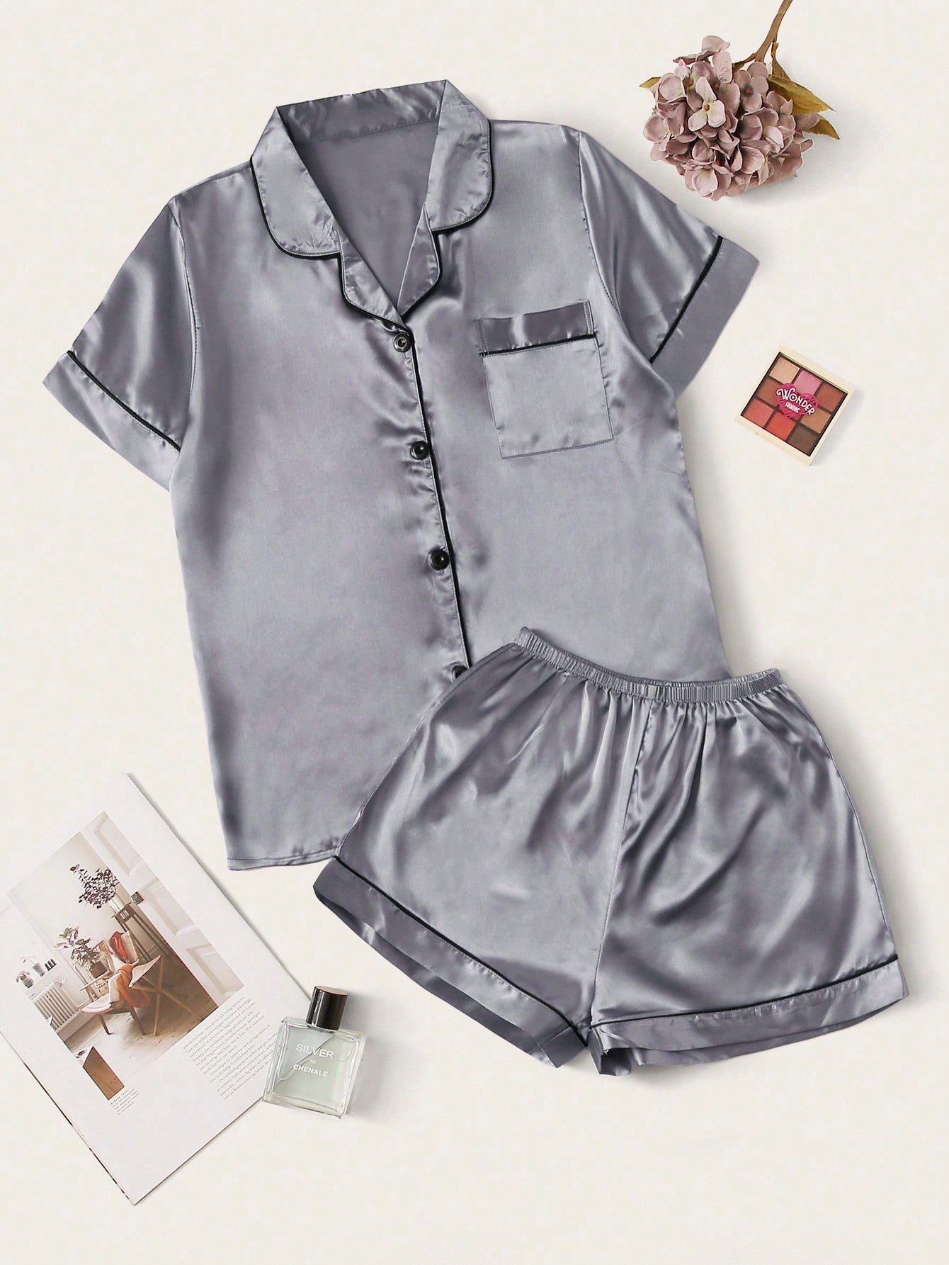 Satin Pyjamassæt til Kvinder – Elegant, Blødt og Tidløst - My Store