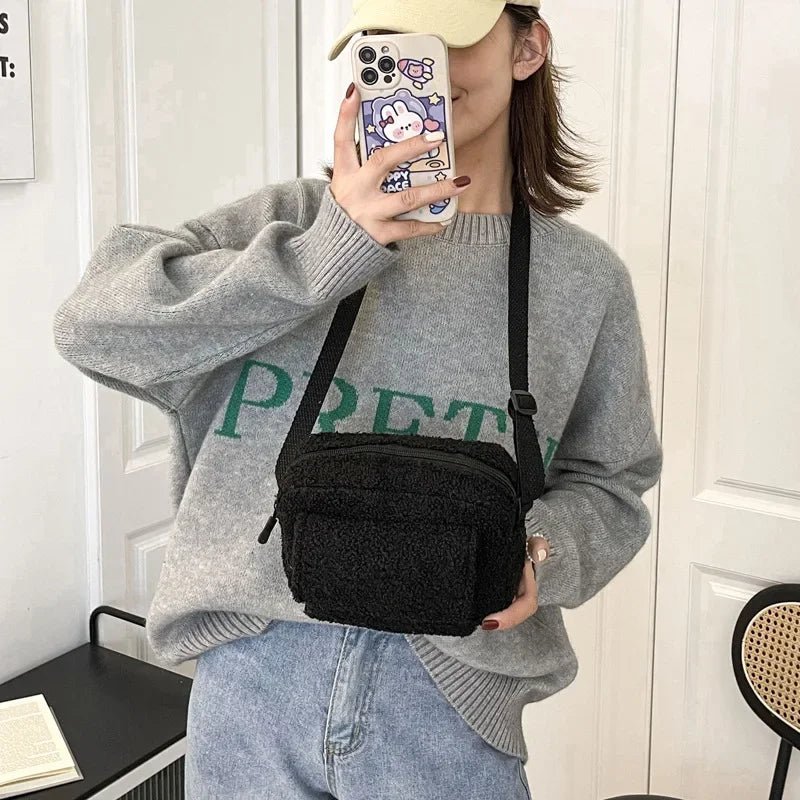 Crossbody Taske i Plys – Fluffy, Luksuriøs og Kompakt - My Store