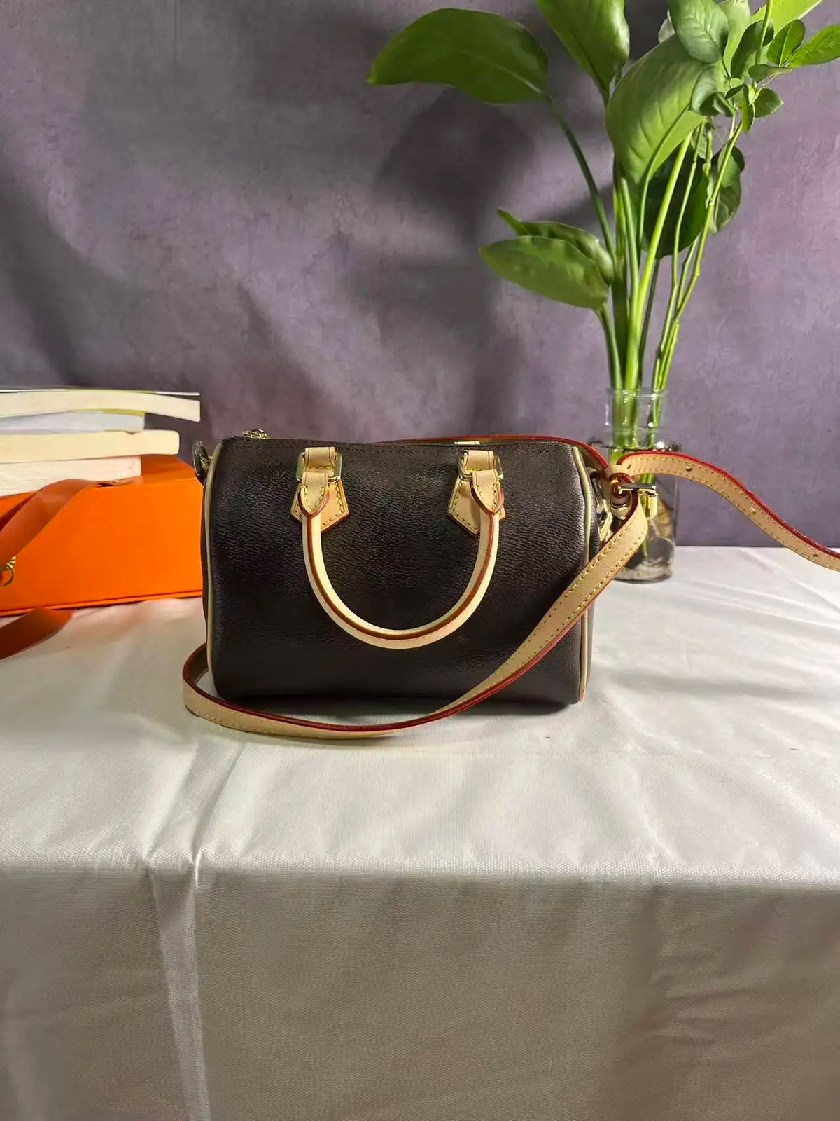 Classic shoulder bag – view 3