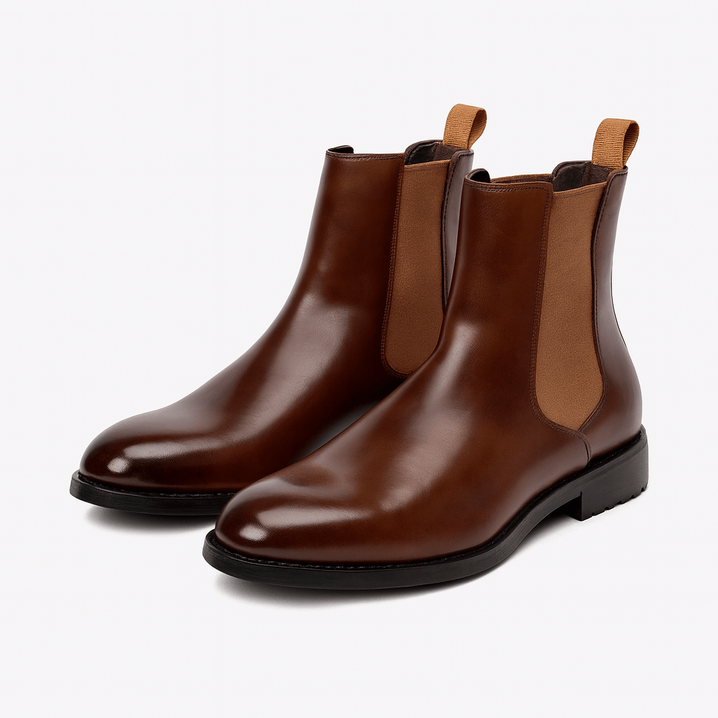 Men's minimalist Chelsea boots in Brown