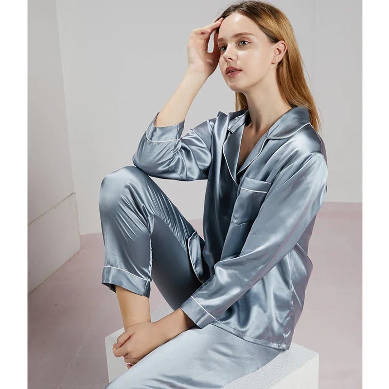 Vivienne women's pure silk pyjamas in Blue – view 15
