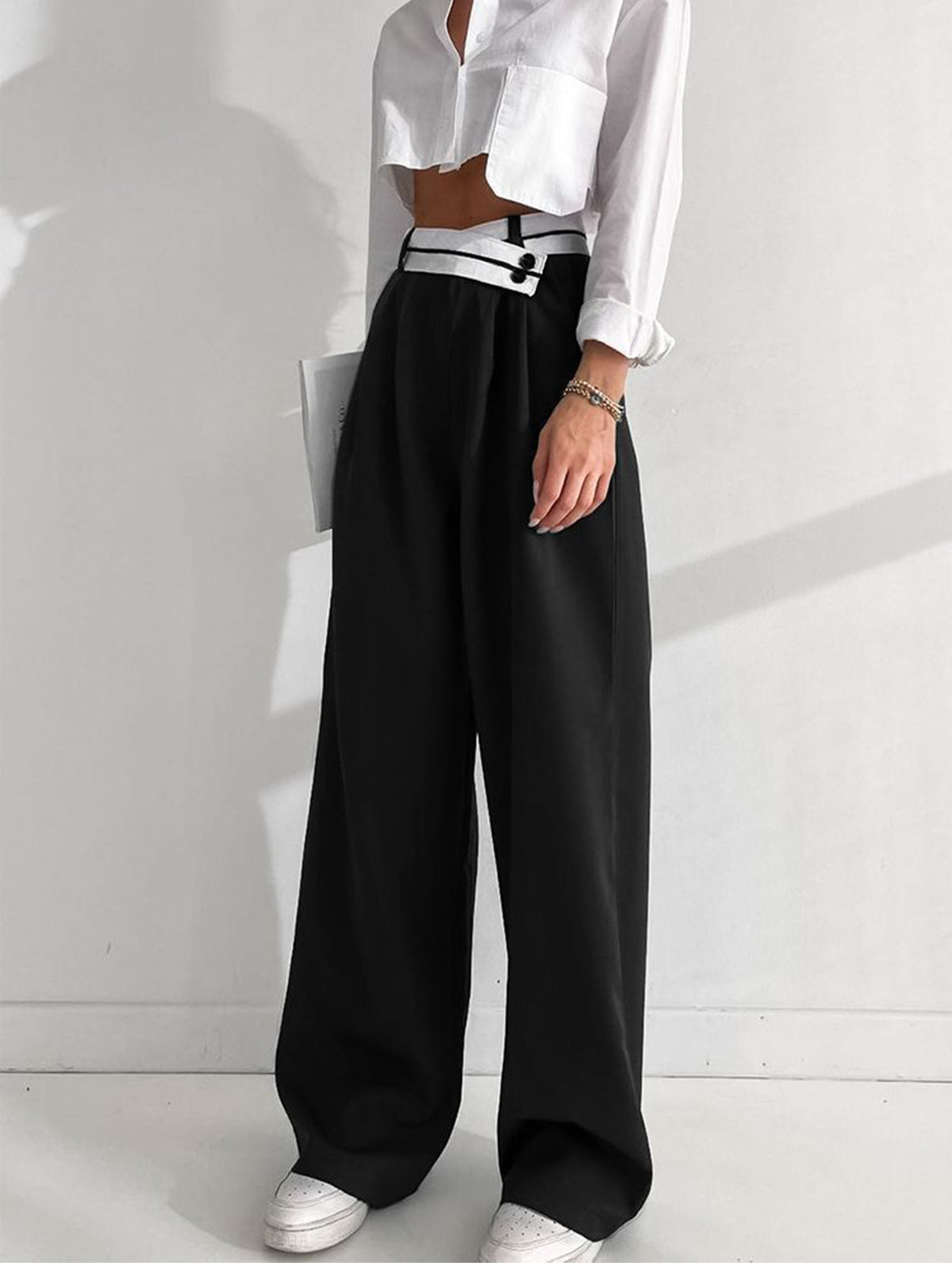 Women's asymmetric wide-leg trousers – view 4