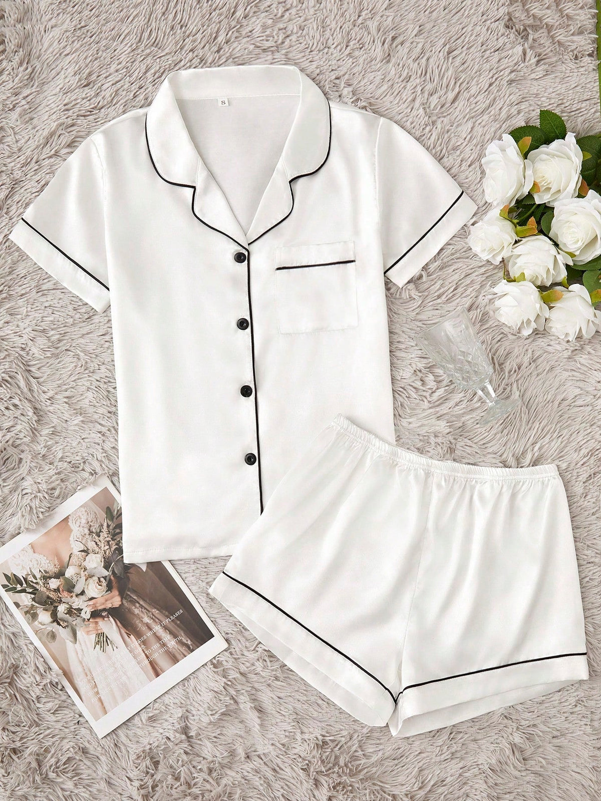 Women's satin pyjama set with contrast piping in White – view 10