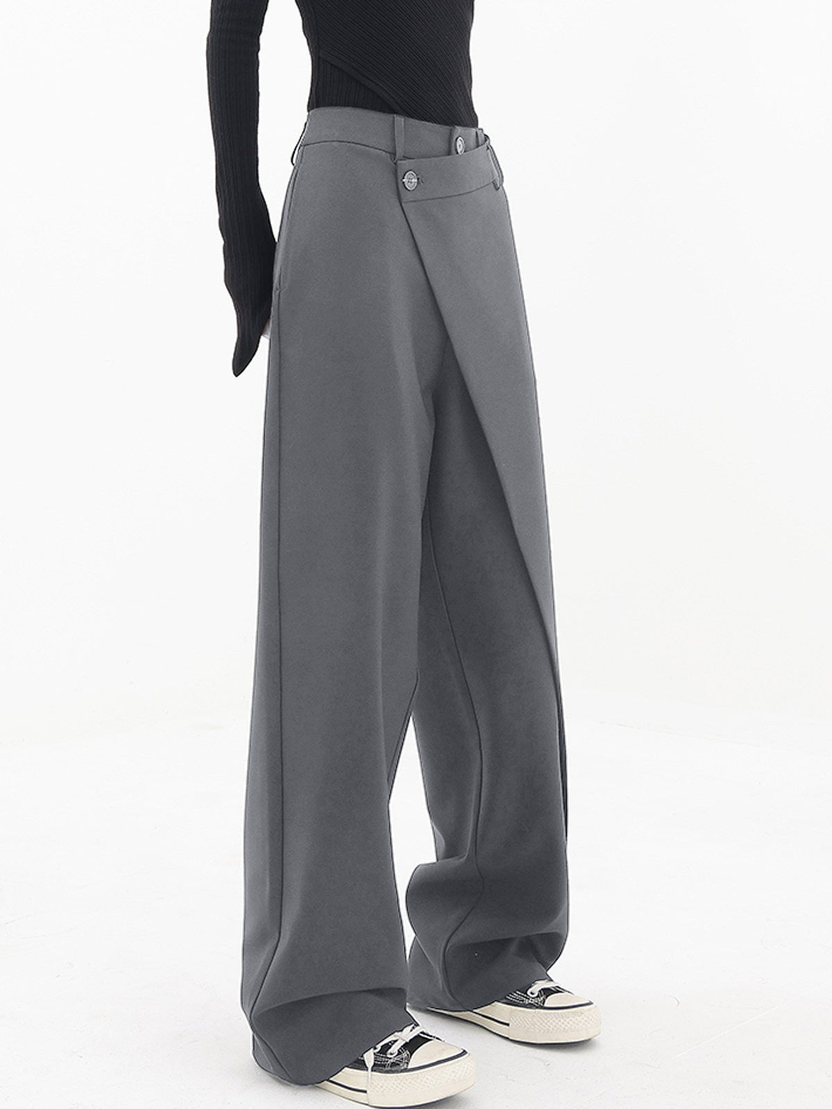 Women's wide-leg trousers with decorative buttons – view 5