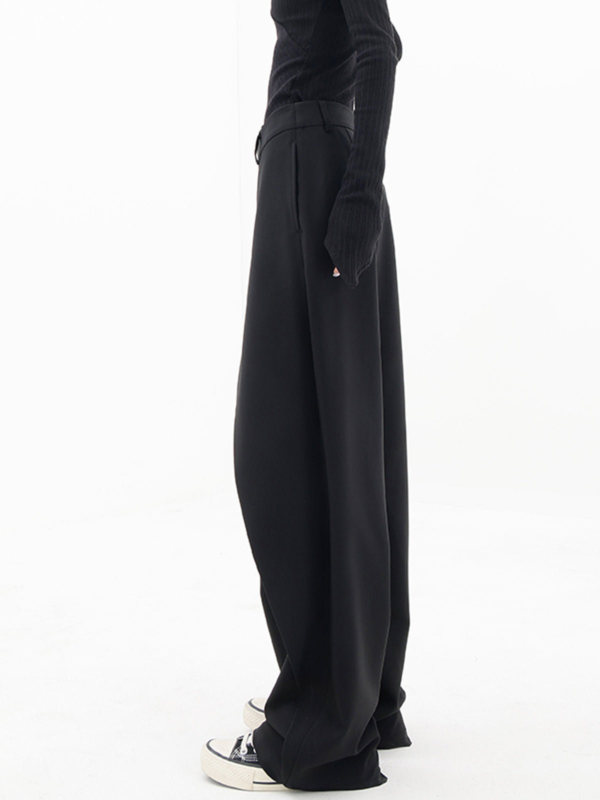 Women's wide-leg trousers with decorative buttons – view 7