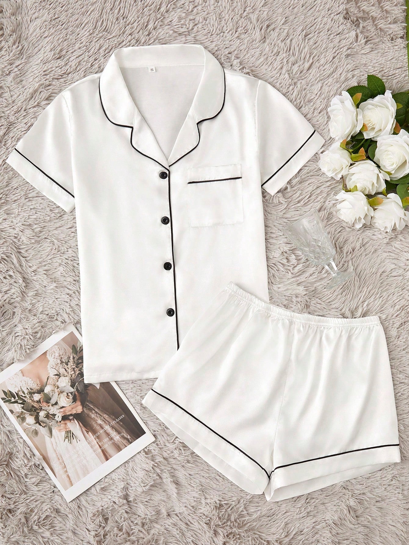Satin Pyjamassæt til Kvinder – Elegant, Blødt og Tidløst - My Store