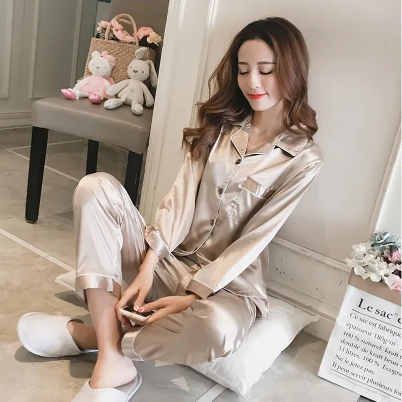 Aurora Satin Silke Pyjamas til Kvinder – Luksuriøs Komfort og Elegance - My Store
