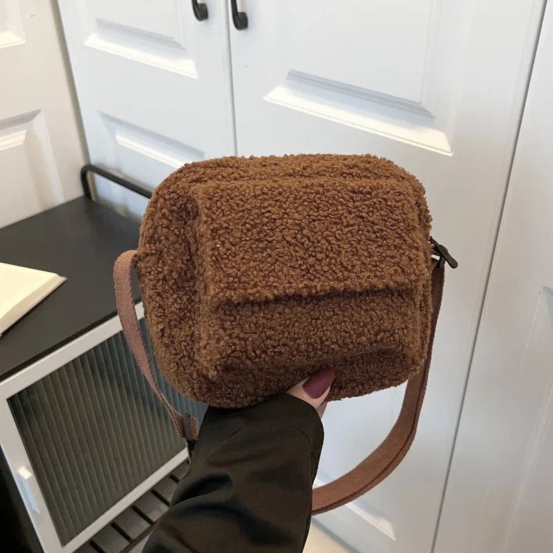 Fluffy faux fur crossbody bag