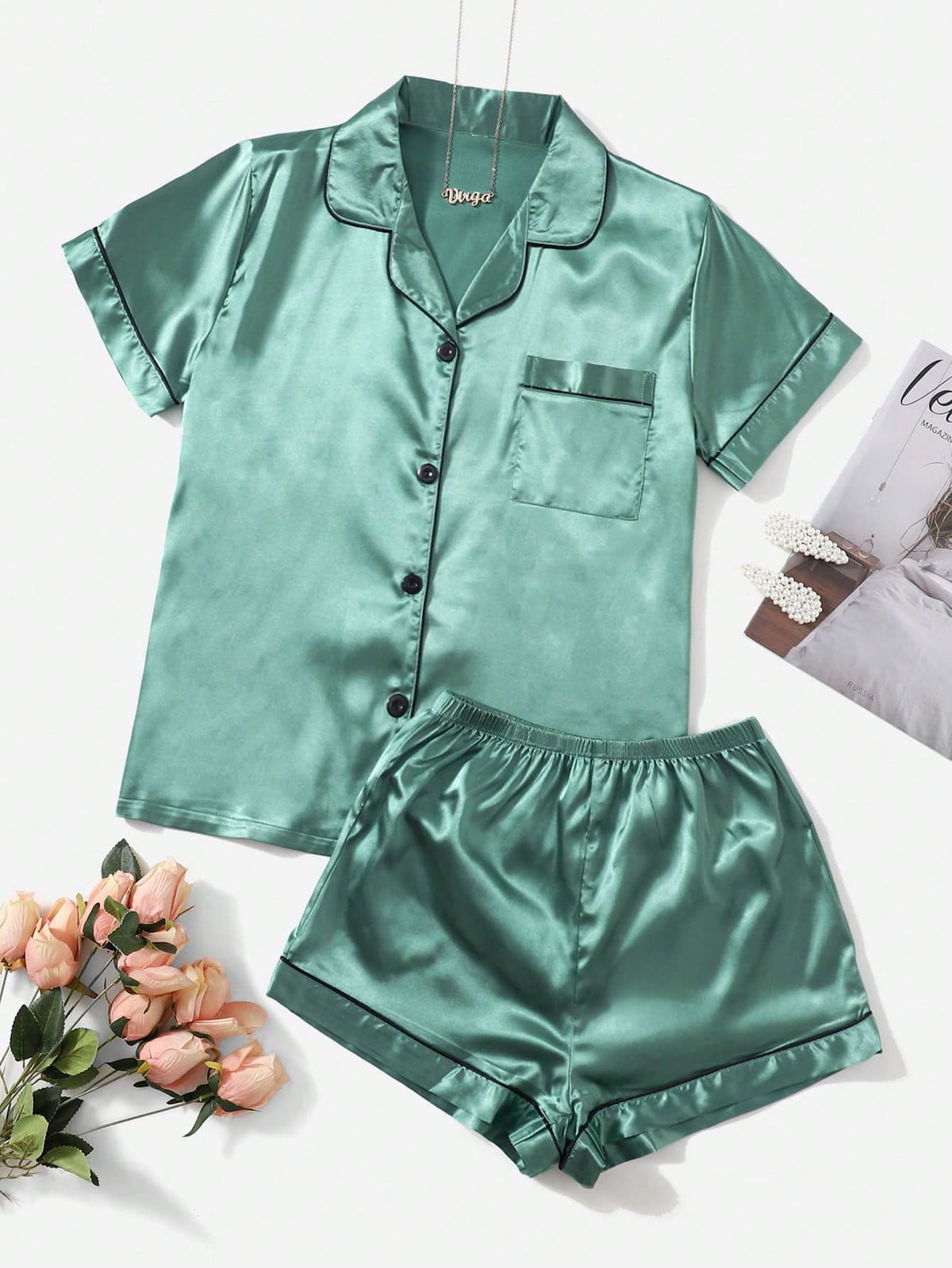 Women's satin pyjama set with contrast piping in Green – view 14